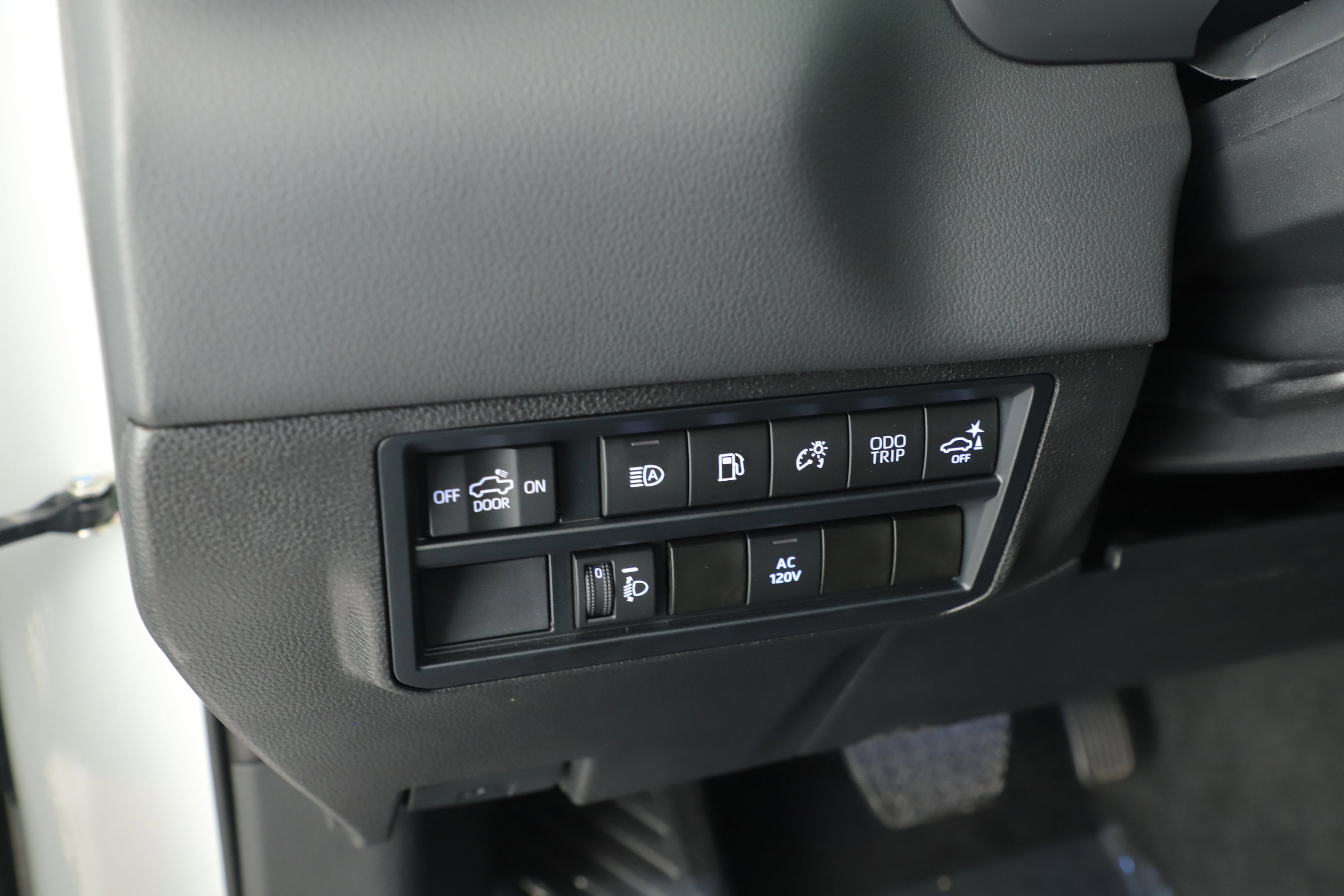 Used 2024 Toyota Tundra Limited image 11