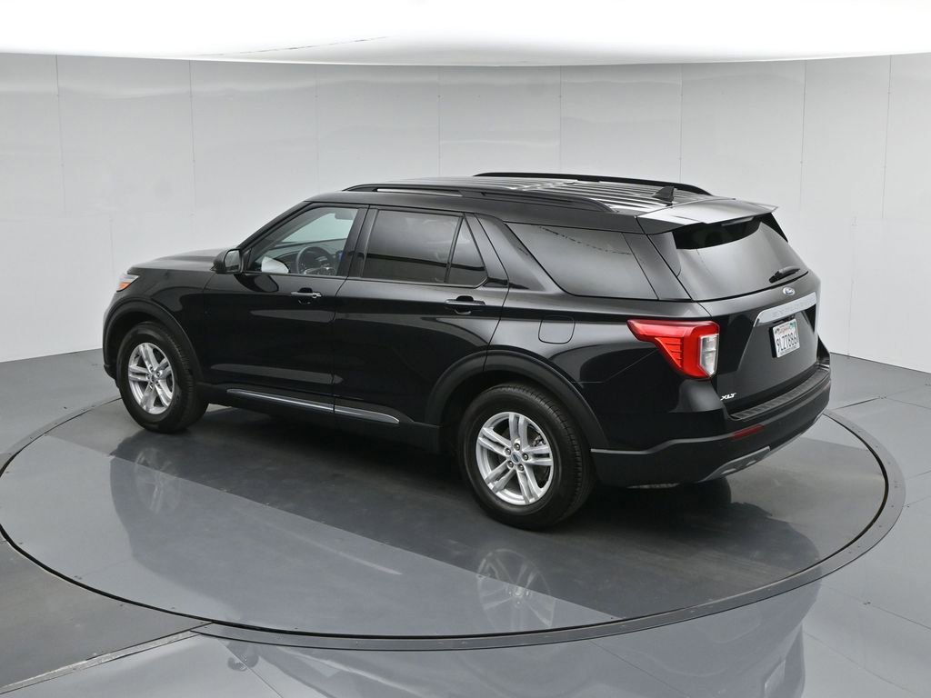 Certified 2024 Ford Explorer XLT w/ Equipment Group 202A RWD image 47