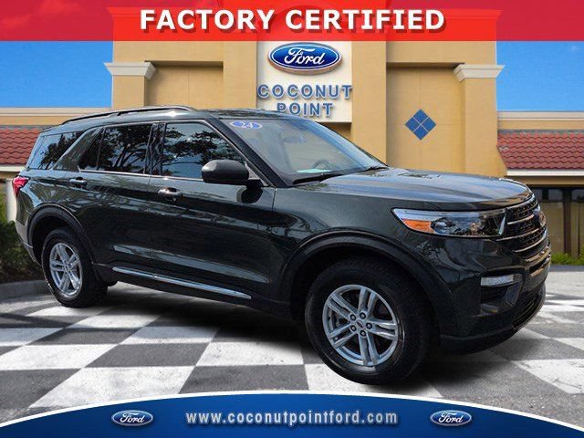 Certified 2024 Ford Explorer XLT w/ Equipment Group 202A AWD/4WD image 1