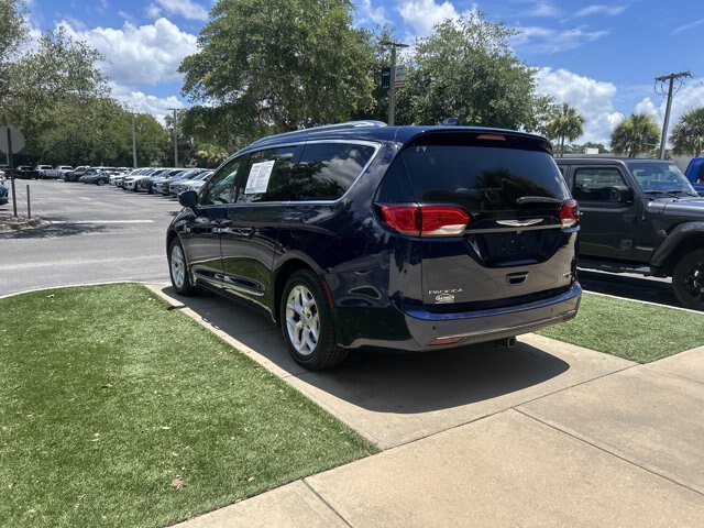 Used 2020 Chrysler Pacifica Limited w/ Advanced Safetytec Group FWD image 6