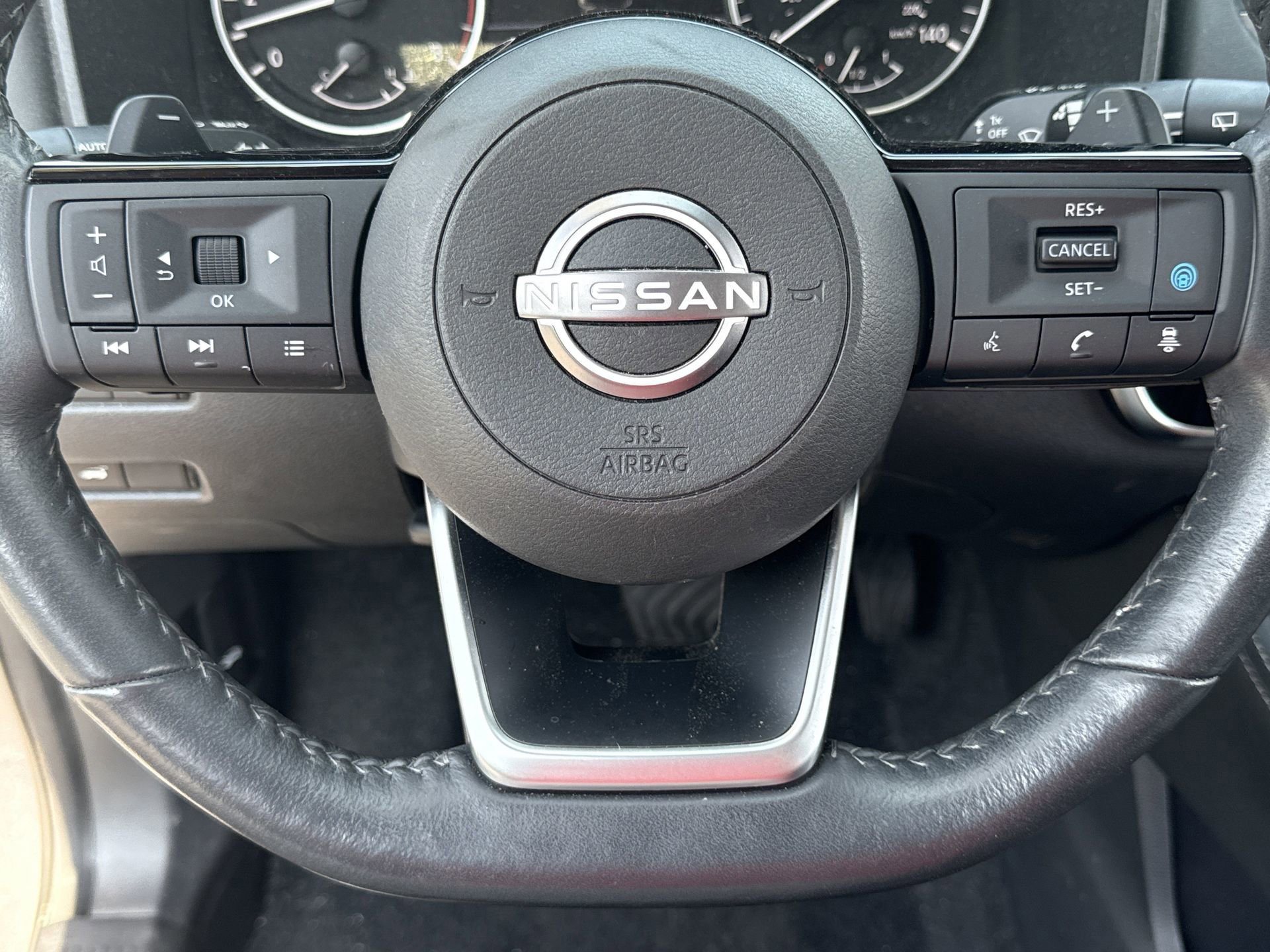 Used 2023 Nissan Rogue SL w/ SL Premium Package FWD image 15