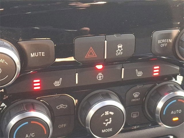 Used 2022 RAM 3500 Big Horn w/ Level C Equiment Group image 26