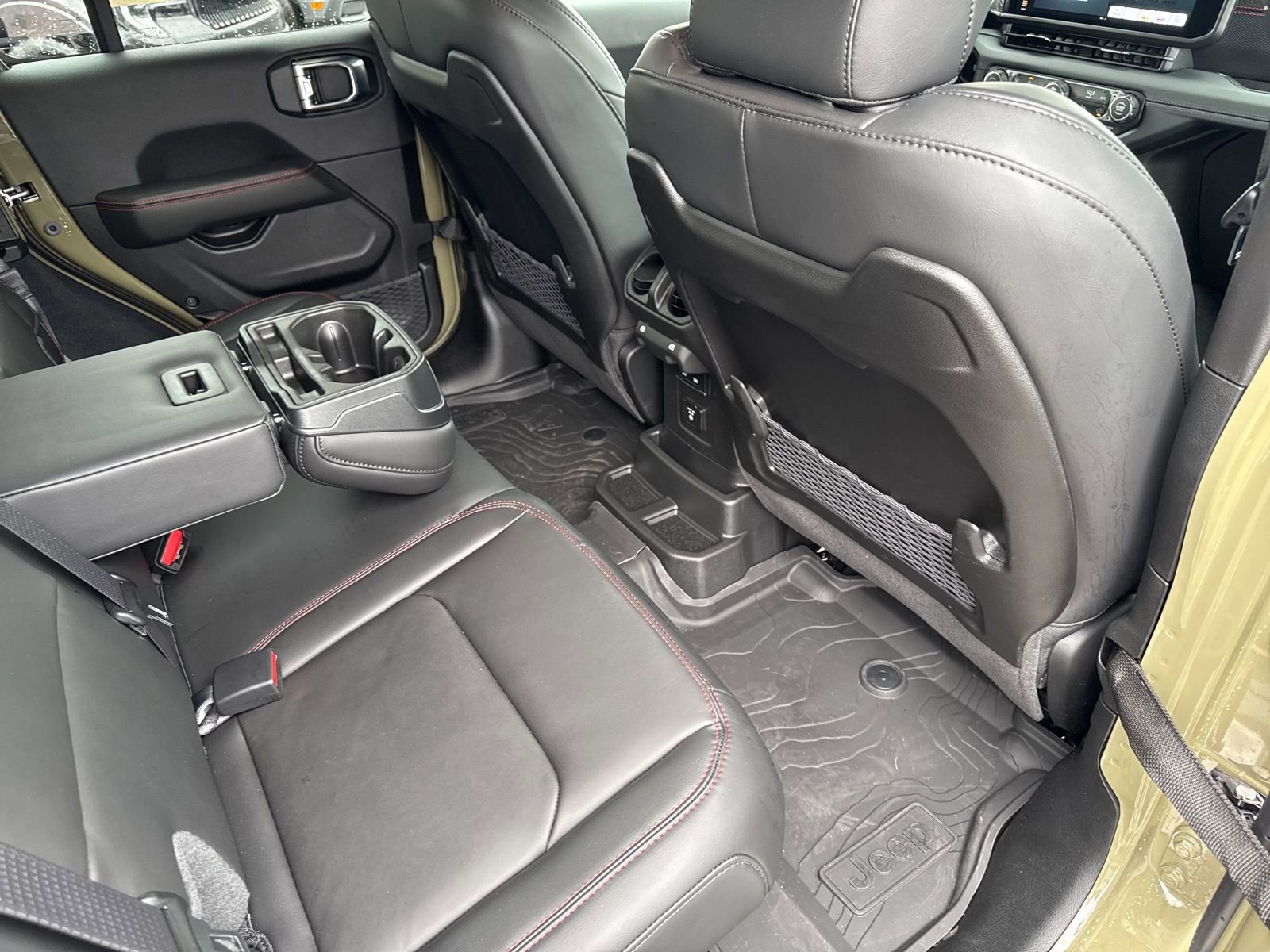 Used 2026 Jeep Wrangler Rubicon image 29