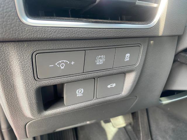 Used 2024 Hyundai Sonata SEL image 16