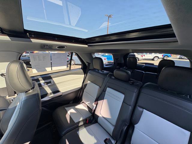 Certified 2022 Ford Explorer XLT w/ Equipment Group 202A image 37