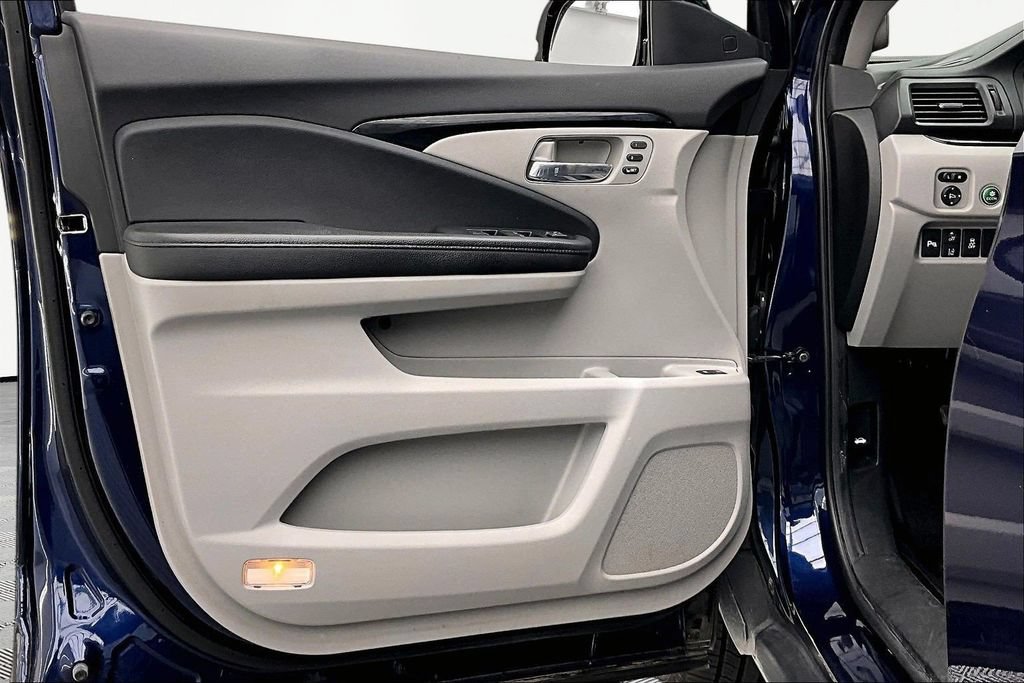 Used 2022 Honda Pilot Touring image 23