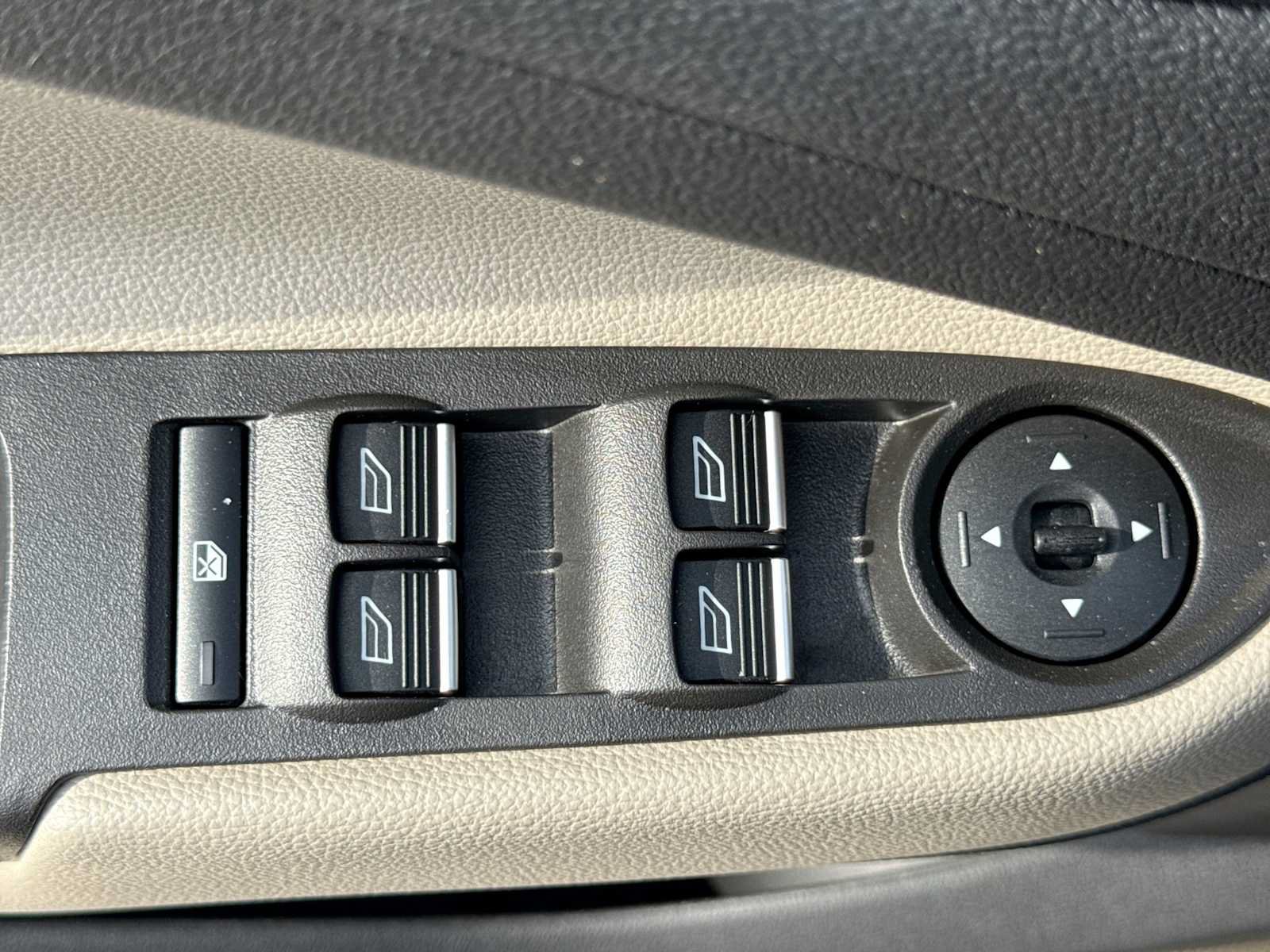 Certified 2019 Ford Escape SEL AWD/4WD image 16