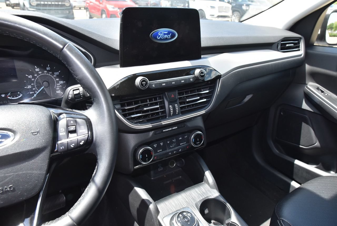 Certified 2022 Ford Escape SEL AWD/4WD image 9