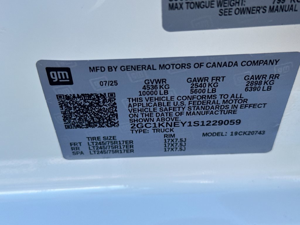 Used 2025 Chevrolet Silverado 2500 LT w/ Convenience Package AWD/4WD image 25
