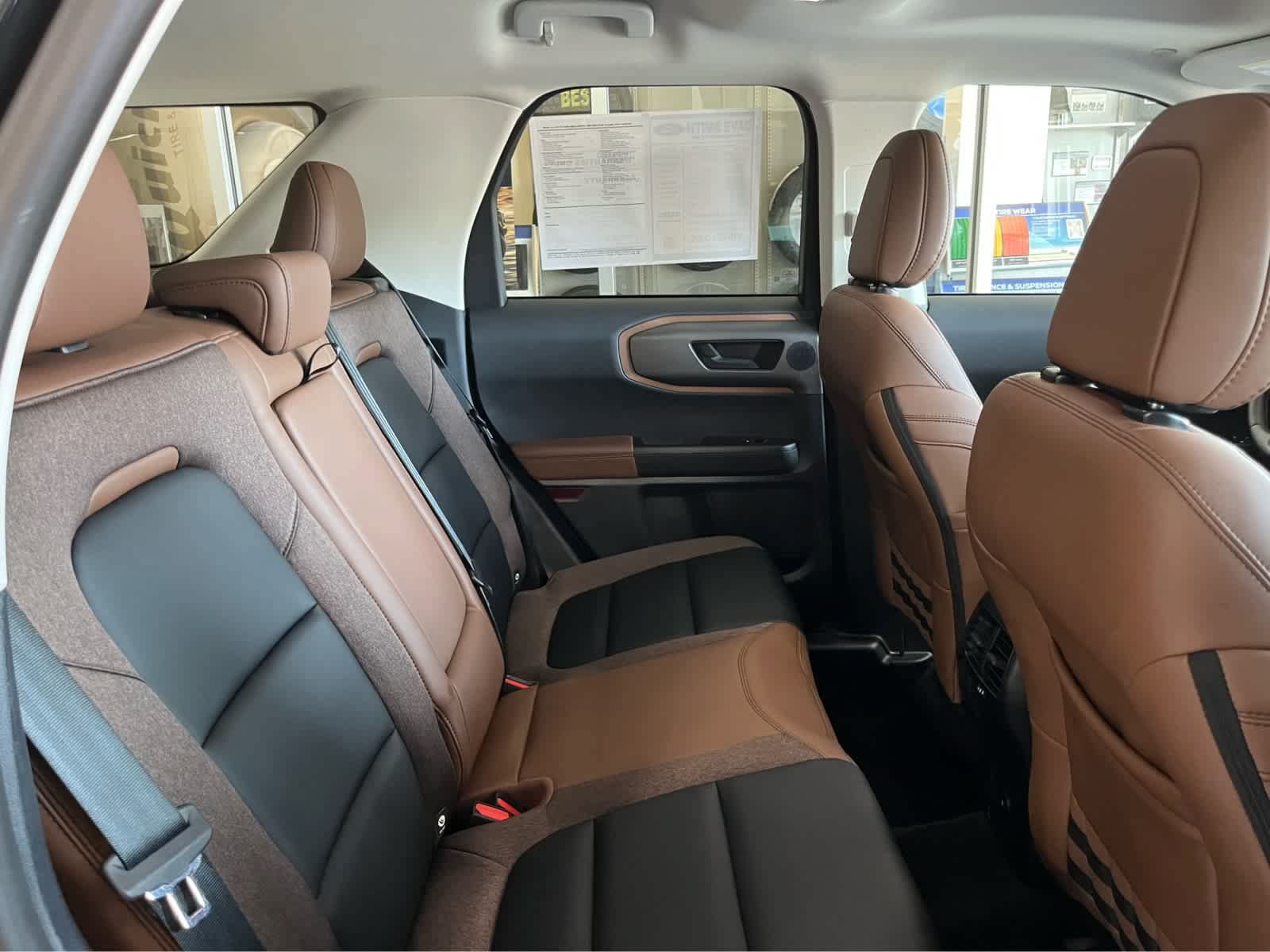 Certified 2025 Ford Bronco Sport Outer Banks w/ Outer Banks Tech Package+ AWD/4WD image 37