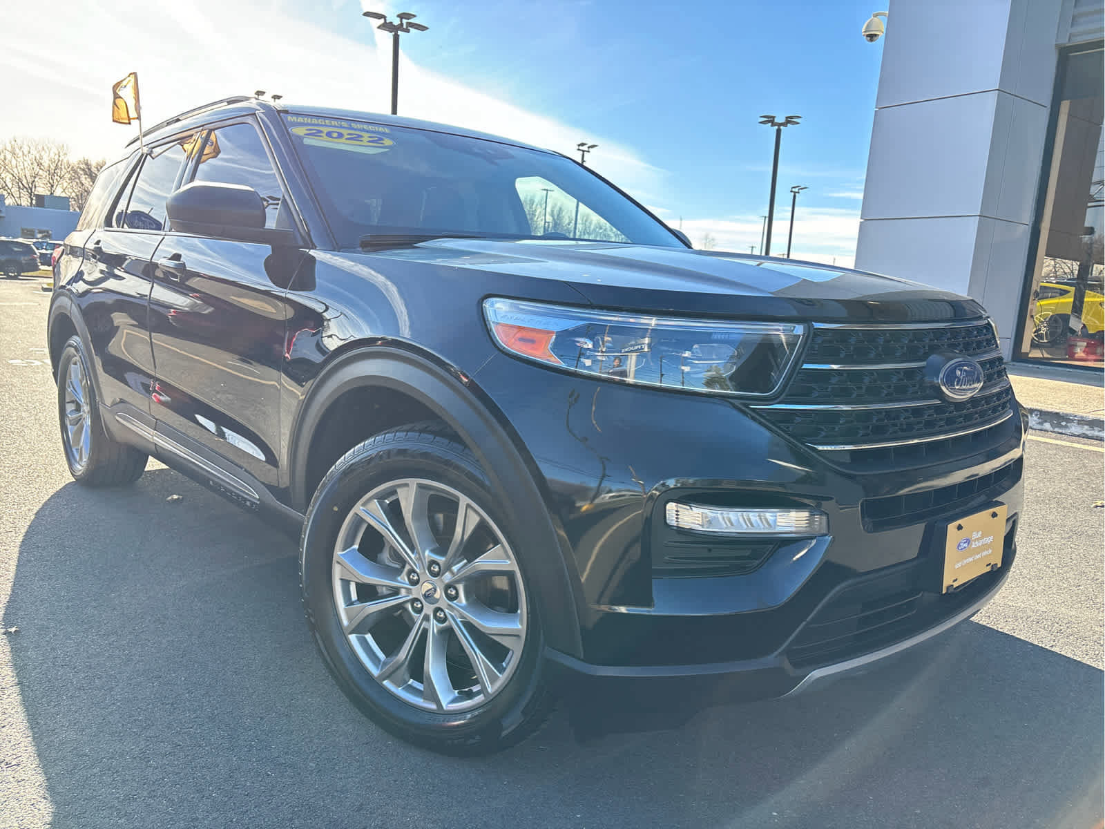 Certified 2022 Ford Explorer XLT w/ Equipment Group 202A image 8