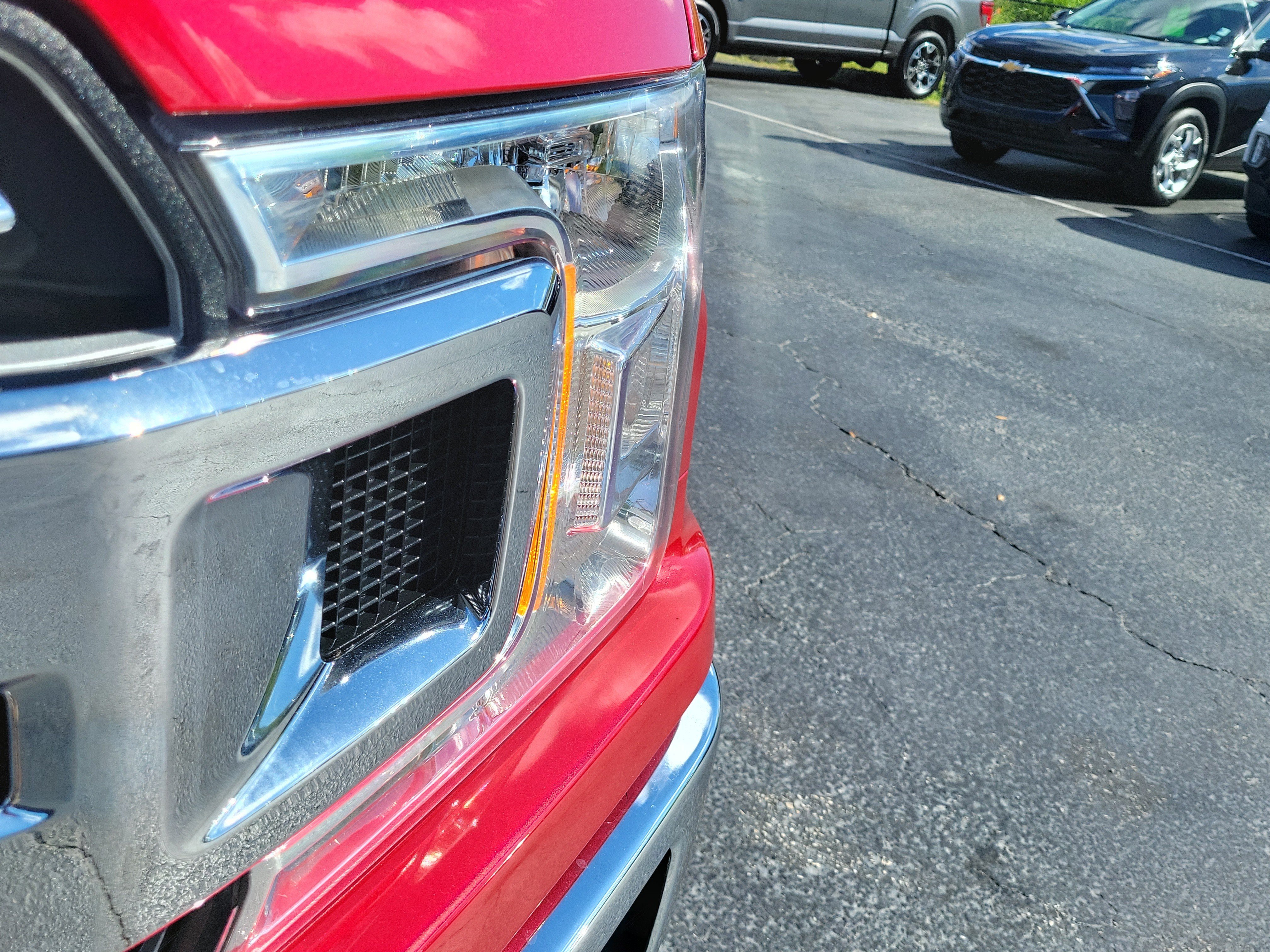 Certified 2020 Ford F150 XLT w/ Equipment Group 302A Luxury RWD image 3