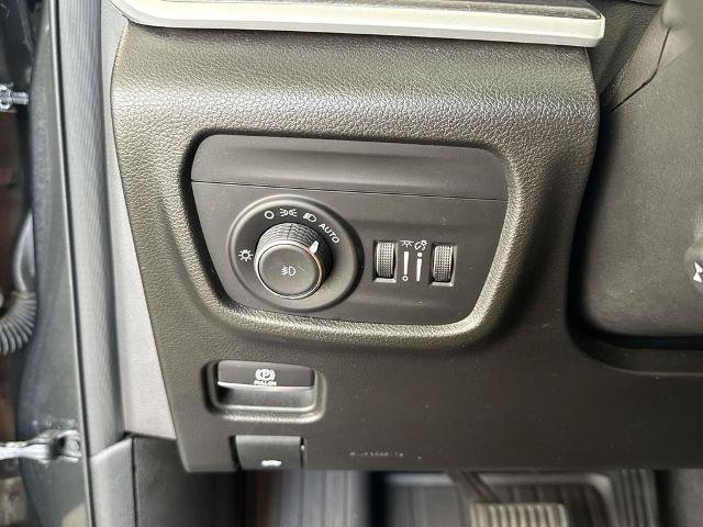 Used 2023 Jeep Grand Cherokee L Limited w/ Luxury Tech Group II AWD/4WD image 26
