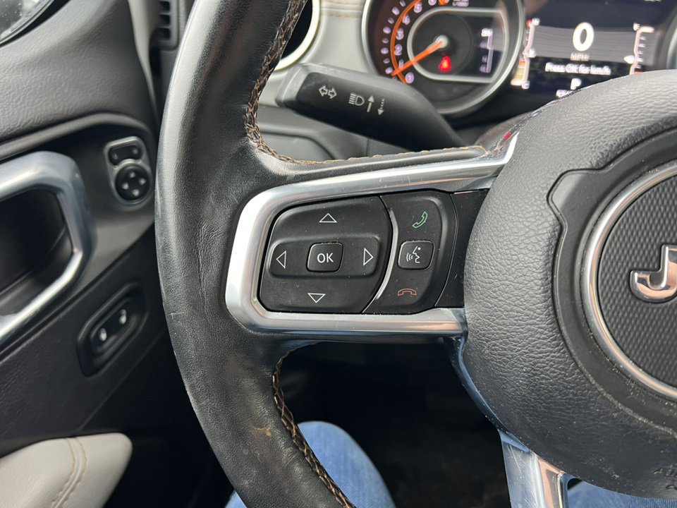 Used 2021 Jeep Gladiator Overland image 24