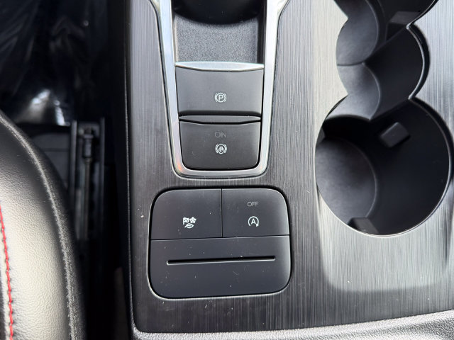 Certified 2025 Ford Escape ST-Line Select AWD/4WD image 25