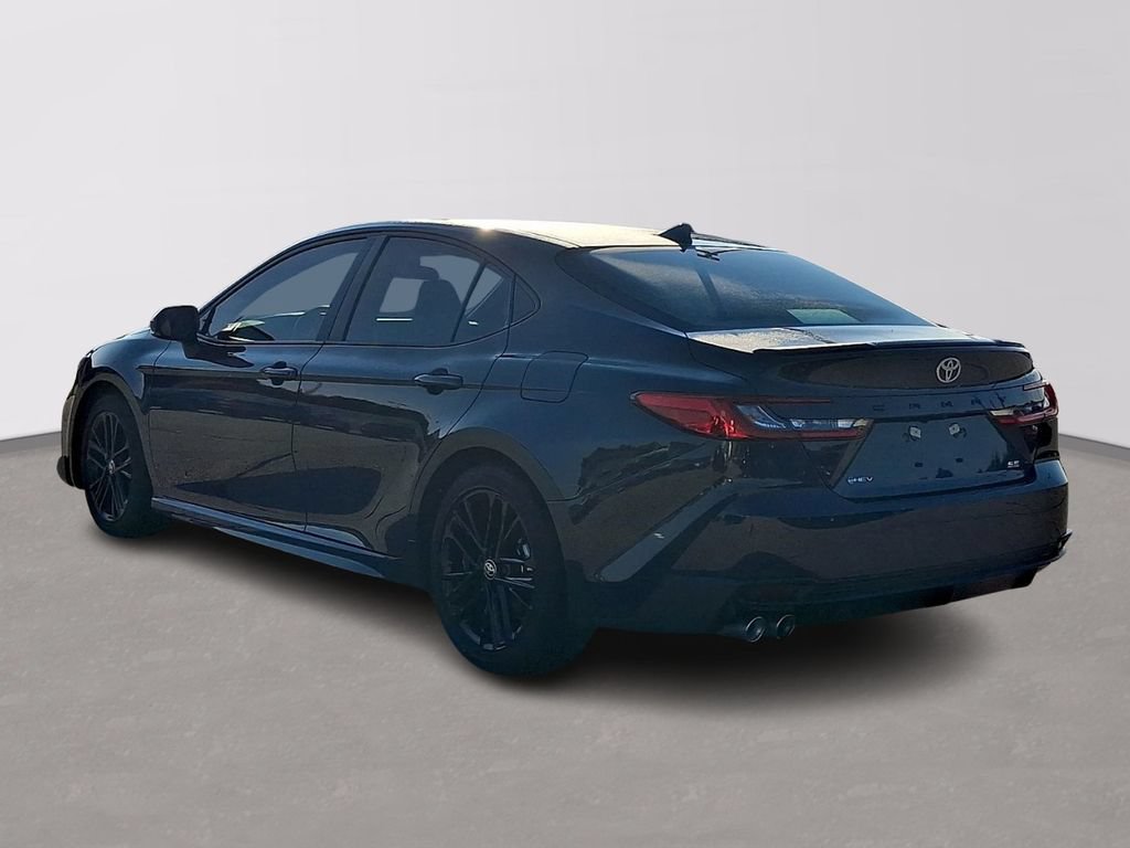 Used 2025 Toyota Camry SE FWD image 4