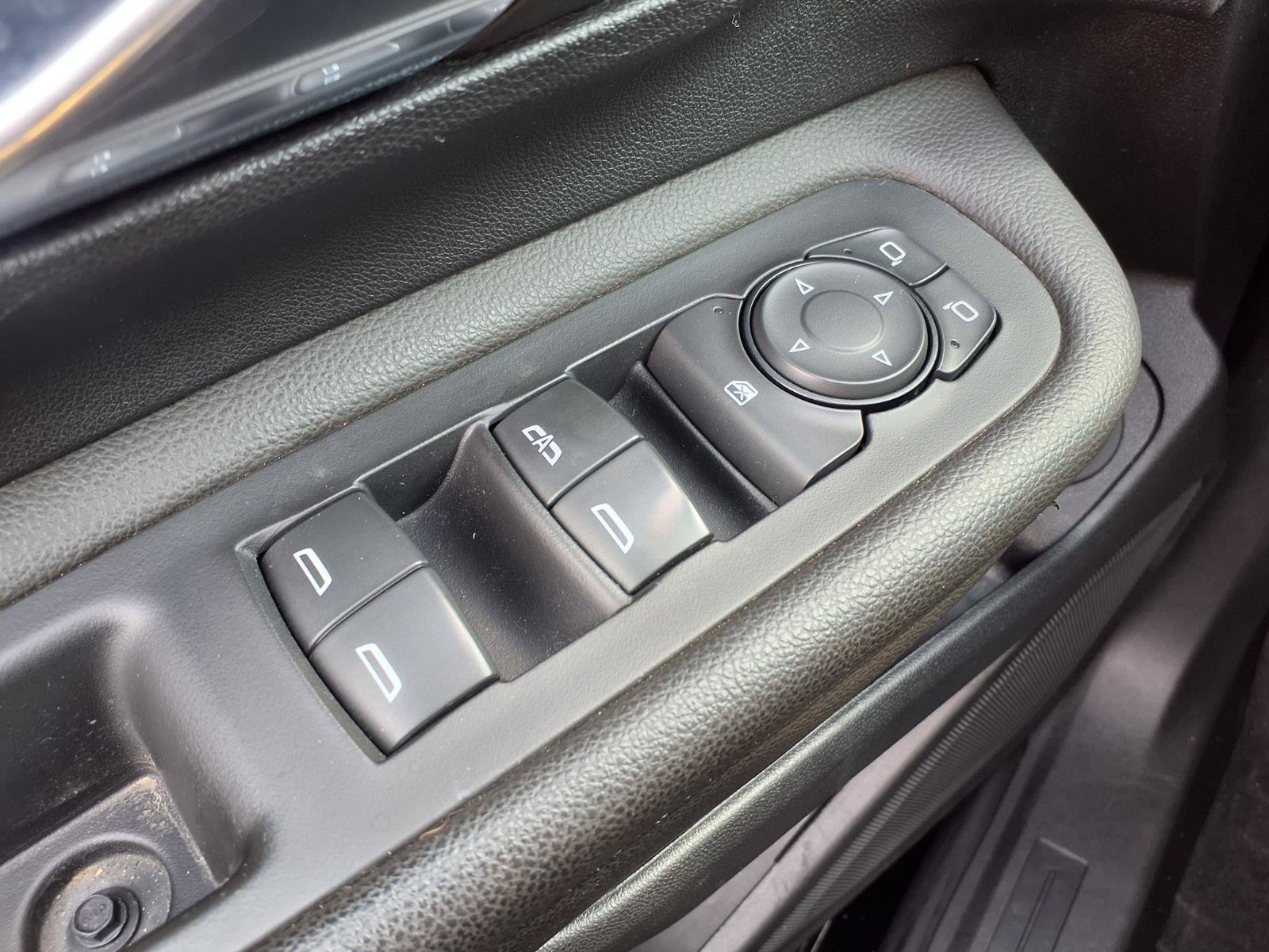 Used 2023 GMC Terrain SLE w/ Driver Convenience Package FWD image 19