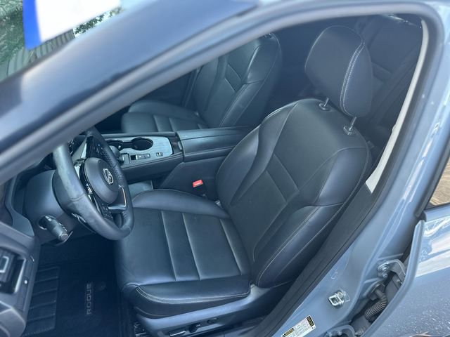 Used 2023 Nissan Rogue SL w/ SL Premium Package image 12