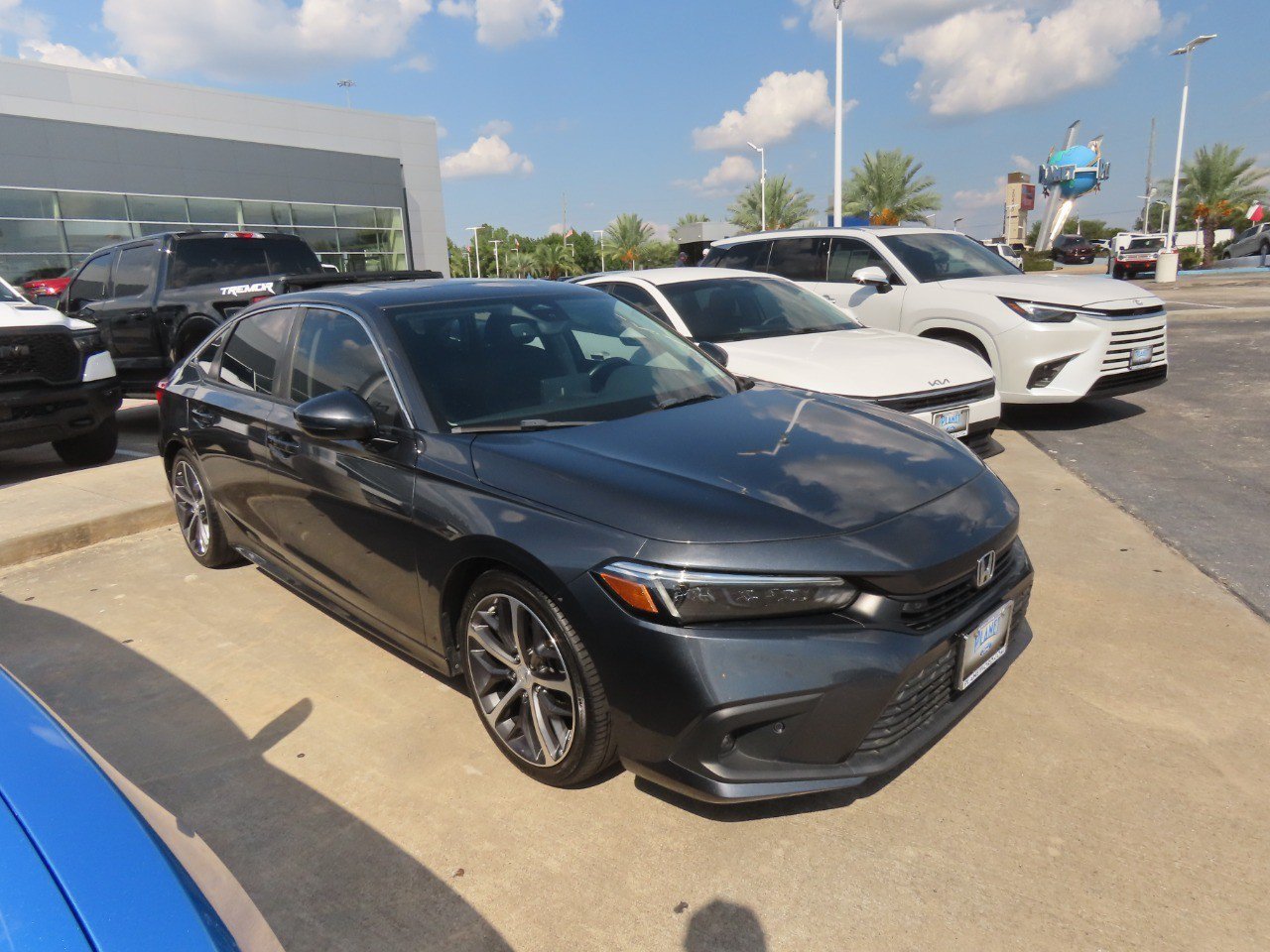 Used 2023 Honda Civic Touring image 7