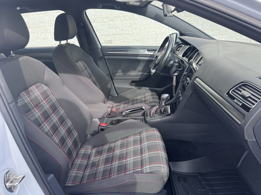 Used 2019 Volkswagen GTI S image 17