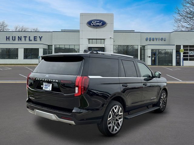 Certified 2025 Ford Expedition Platinum w/ Platinum Ultimate Package AWD/4WD image 4
