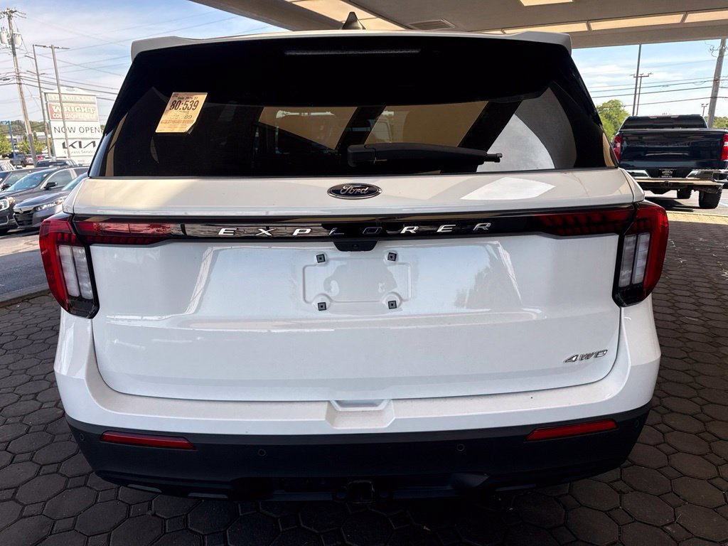 Certified 2026 Ford Explorer Active AWD/4WD image 7