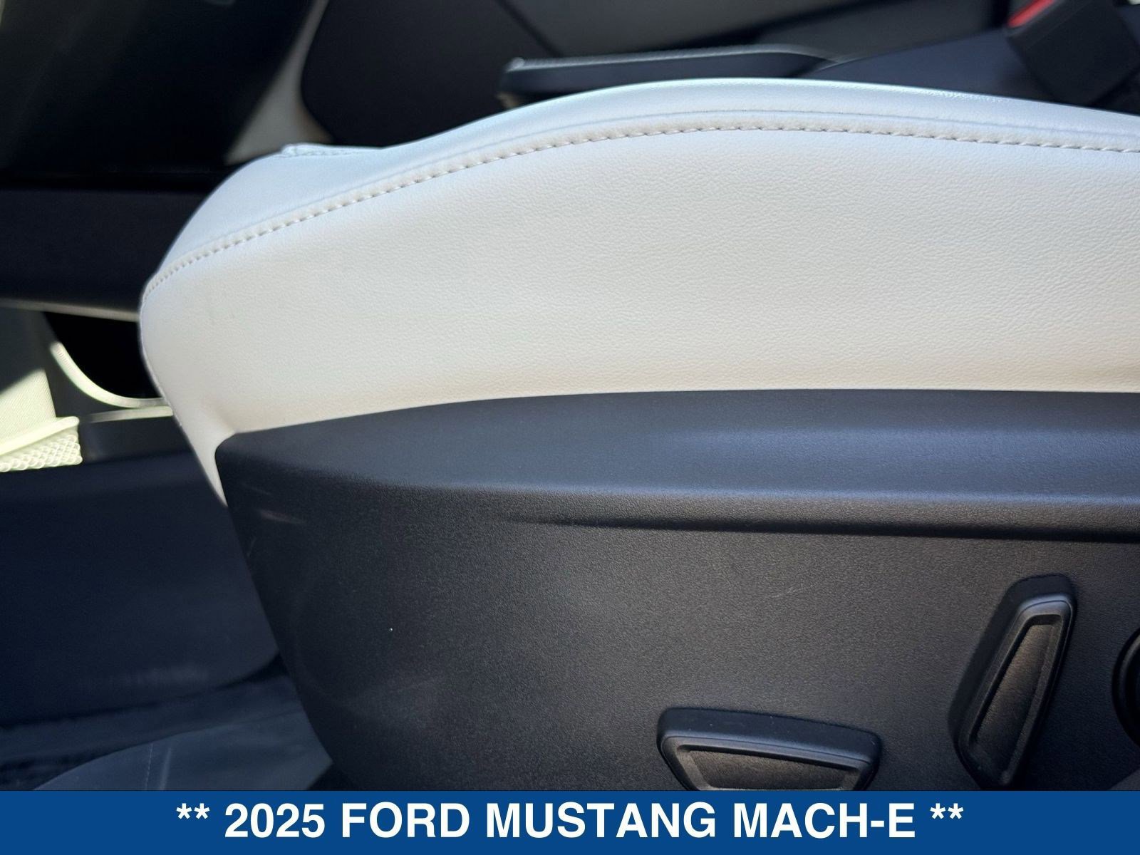 Certified 2025 Ford Mustang Mach-E Premium image 22