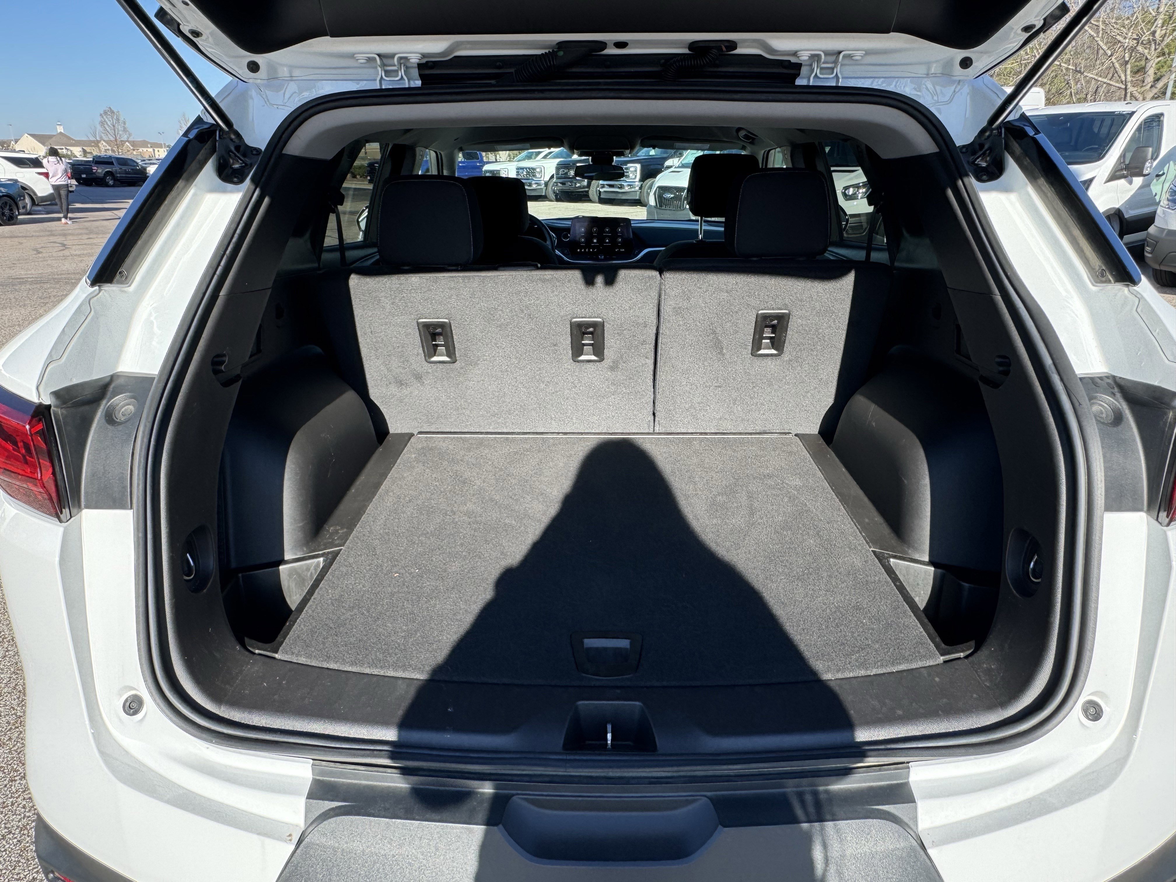 Used 2025 Chevrolet Blazer LT image 13