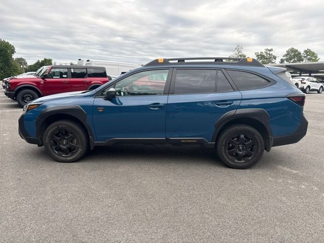 Used 2022 Subaru Outback Wilderness w/ Wilderness Package AWD/4WD image 2