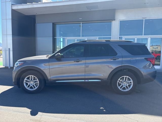 Certified 2025 Ford Explorer Active image 2