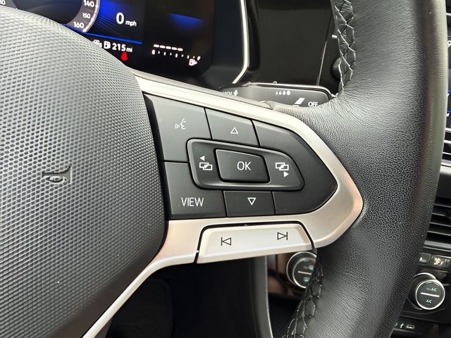 Used 2024 Volkswagen Jetta SE w/ Panoramic Sunroof Package FWD image 20