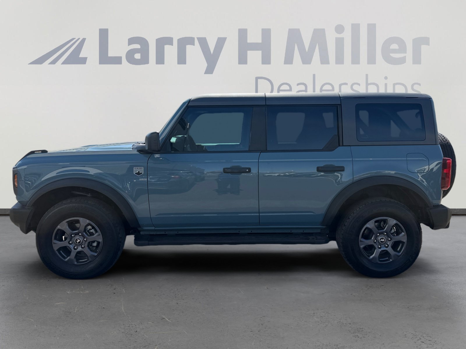 Certified 2023 Ford Bronco Big Bend AWD/4WD image 2