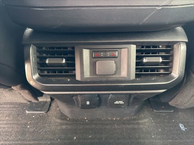 Certified 2022 Ford F150 Lariat w/ Equipment Group 502A High image 13