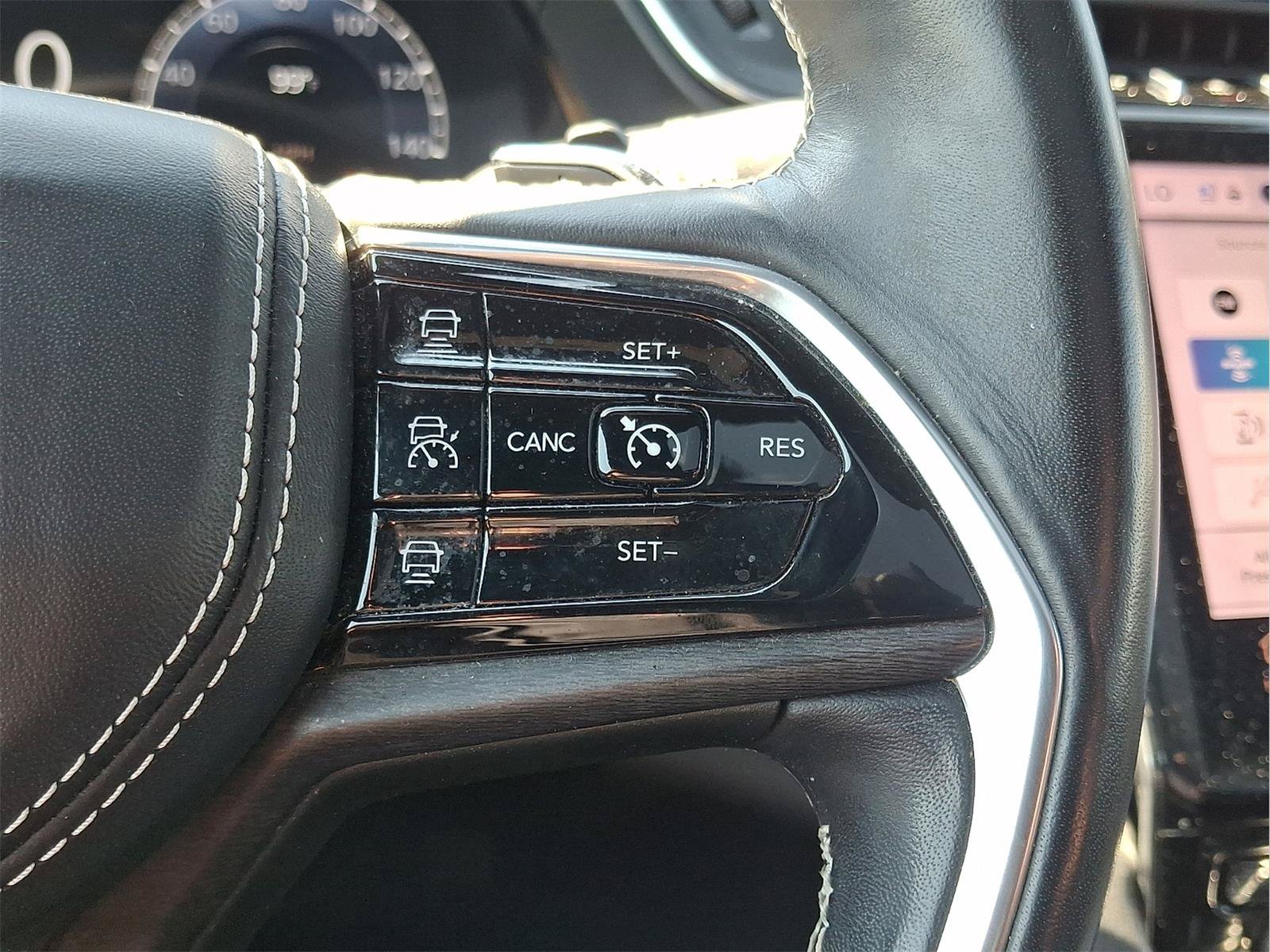 Used 2021 Jeep Grand Cherokee L Overland AWD/4WD image 25