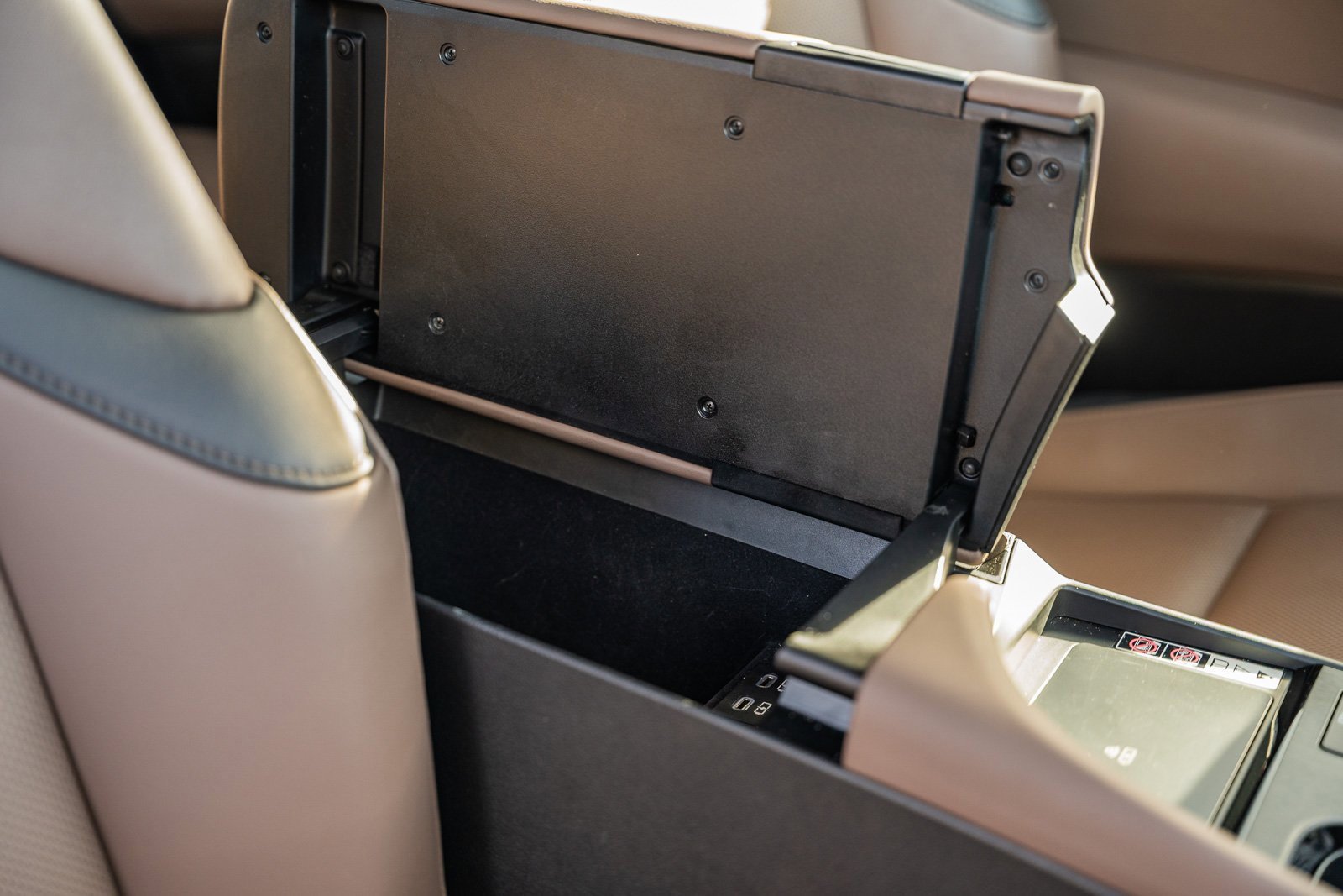 Used 2023 Lexus ES 350 w/ Premium Package image 19