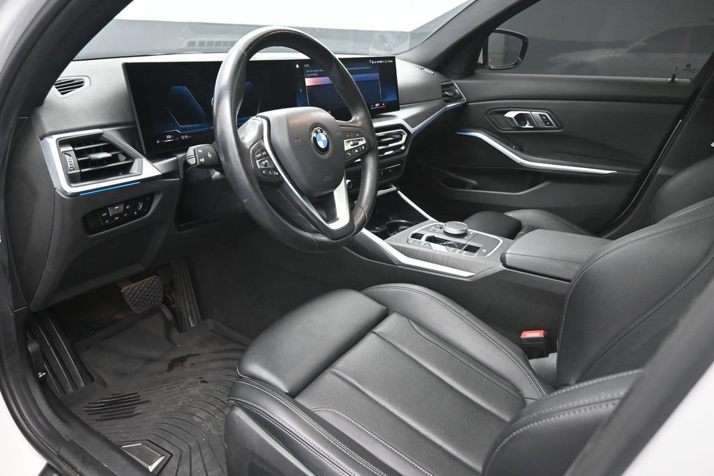 Used 2023 BMW 330i Sedan w/ Driving Assistance Package RWD image 19
