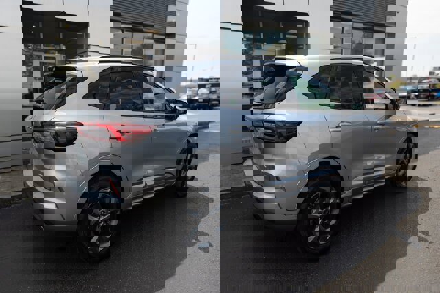 Certified 2023 Ford Escape ST-Line Select image 4