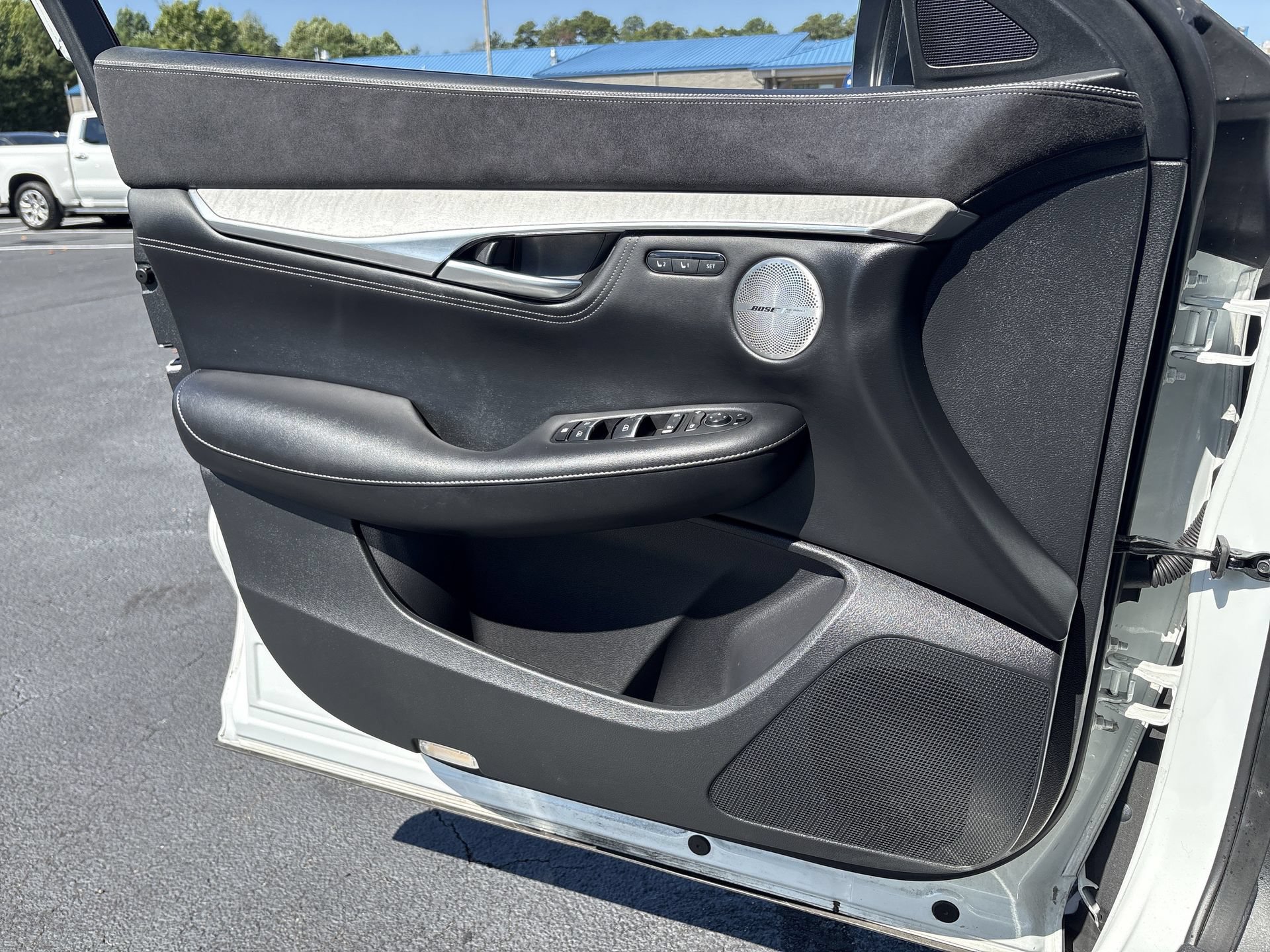 Used 2023 INFINITI QX50 Sensory FWD image 15