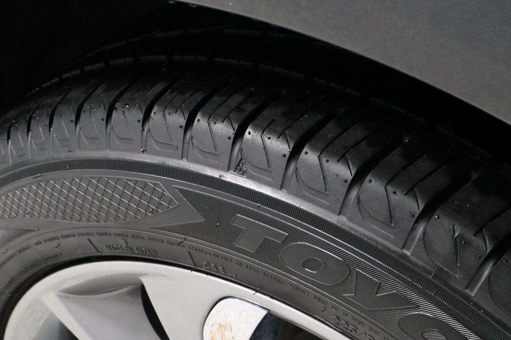 Used 2023 Buick Encore GX Essence w/ Experience Buick Package image 19