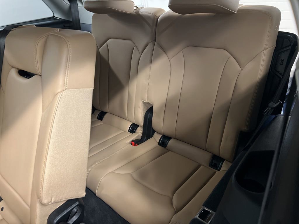 Used 2020 Audi Q7 3.0T Prestige image 38