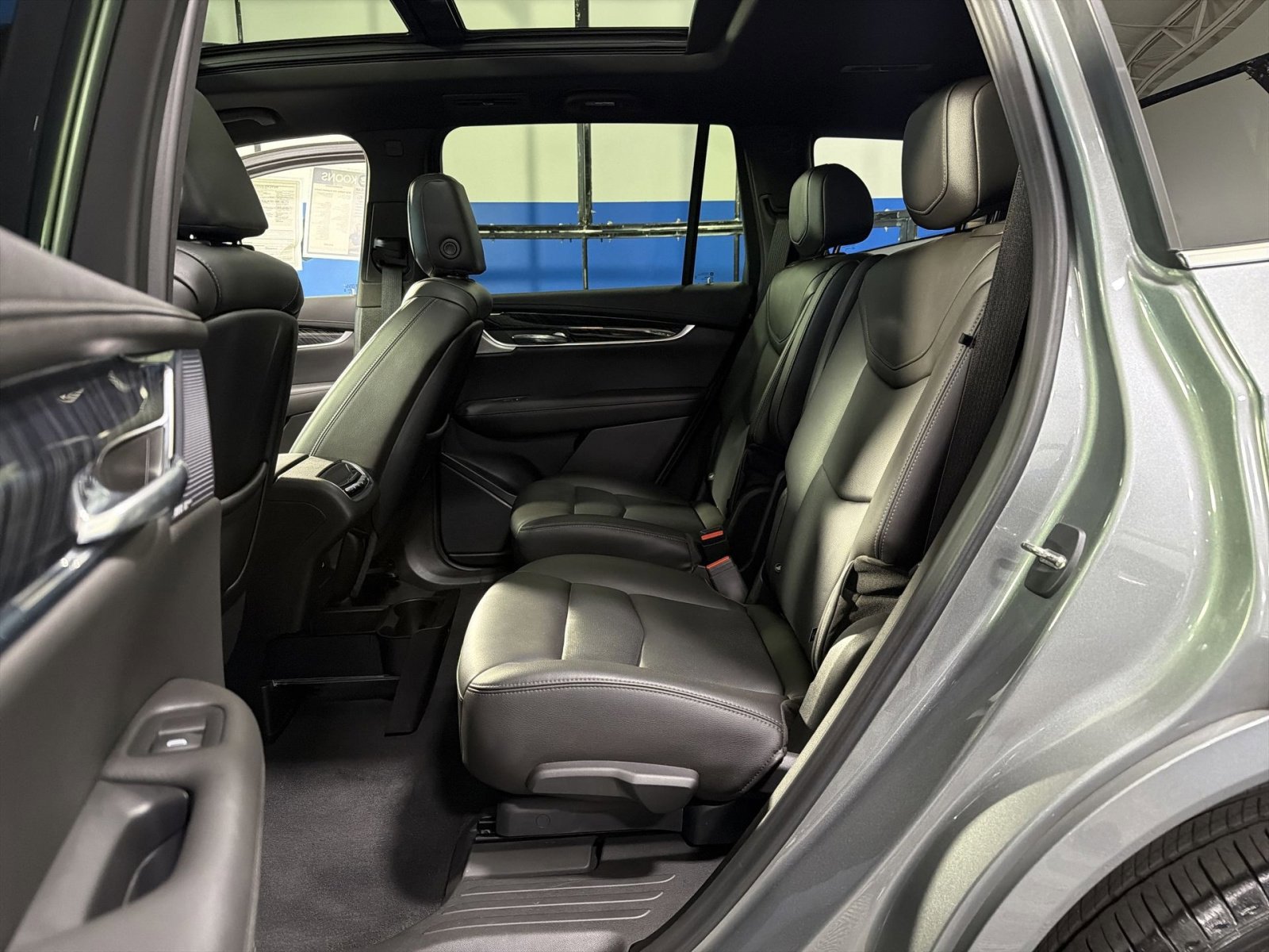 Used 2023 Cadillac XT6 Premium Luxury AWD/4WD image 35