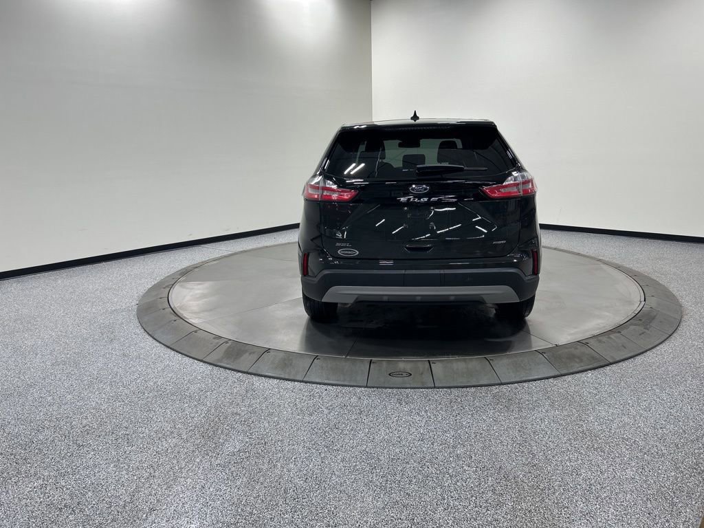 Certified 2024 Ford Edge SEL w/ Convenience Package image 4