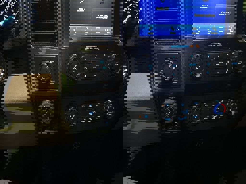 Certified 2020 Ford F150 XLT w/ Trailer Tow Package image 12