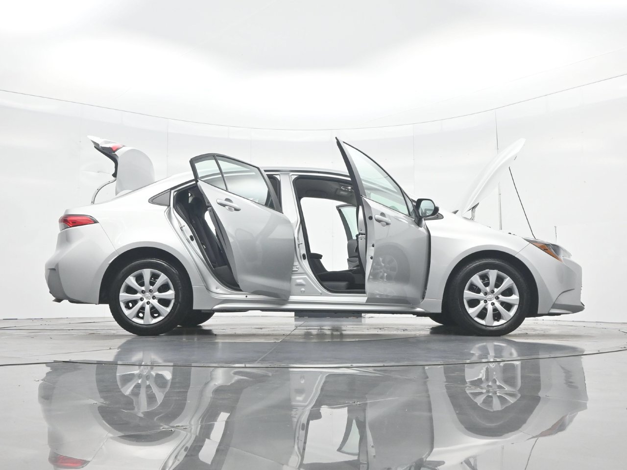 Used 2024 Toyota Corolla LE FWD image 56