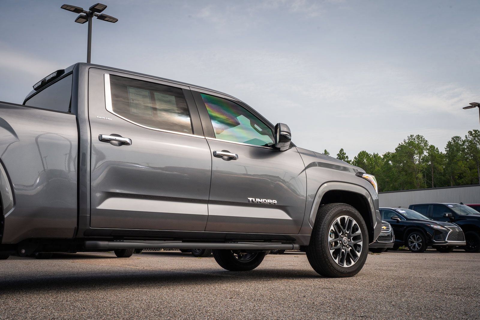 Used 2024 Toyota Tundra Limited w/ Power Package AWD/4WD image 11