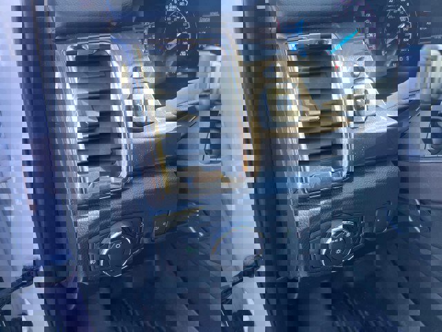 Certified 2019 Ford Ranger Lariat w/ Equipment Group 501A Mid image 11