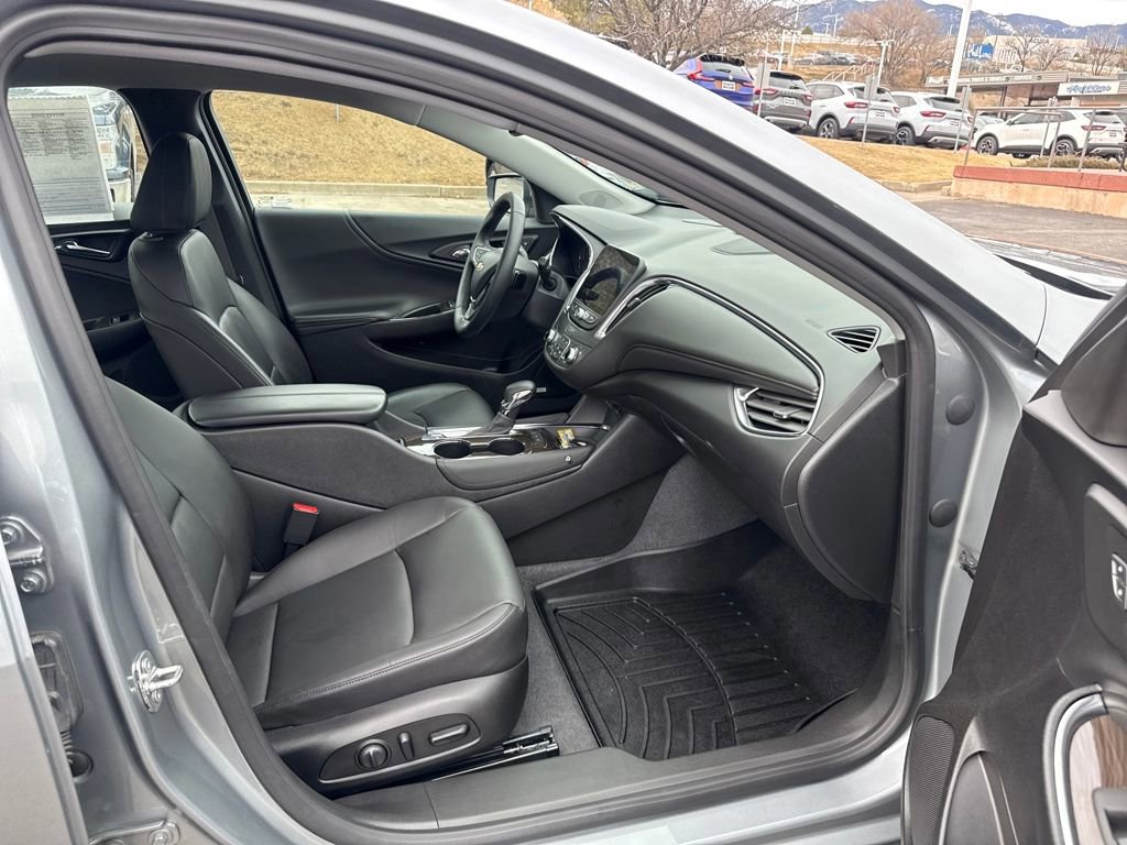 Used 2024 Chevrolet Malibu LT image 28