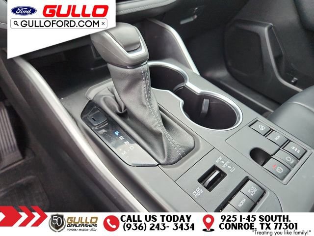 Used 2024 Toyota Highlander XLE AWD/4WD image 28
