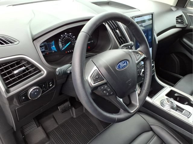 Certified 2024 Ford Edge SEL w/ Convenience Package AWD/4WD image 17
