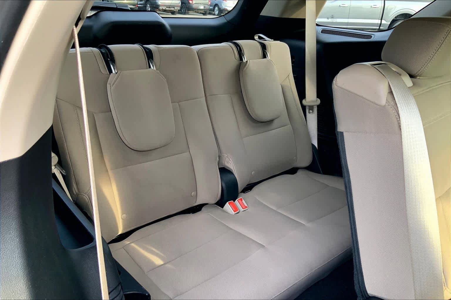 Certified 2020 Ford Explorer 2WD image 18